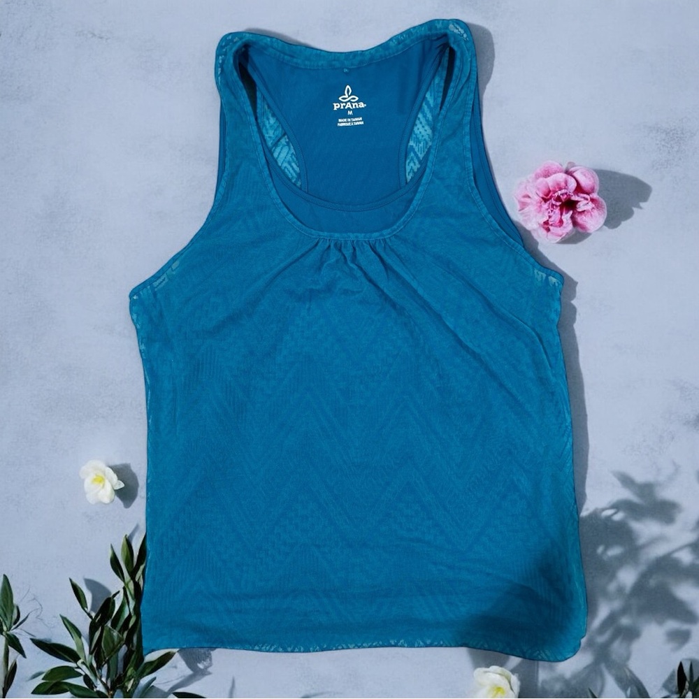 PRANA Women’s Teal Racerback Yoga Tank Top Size Medium Layered Look.